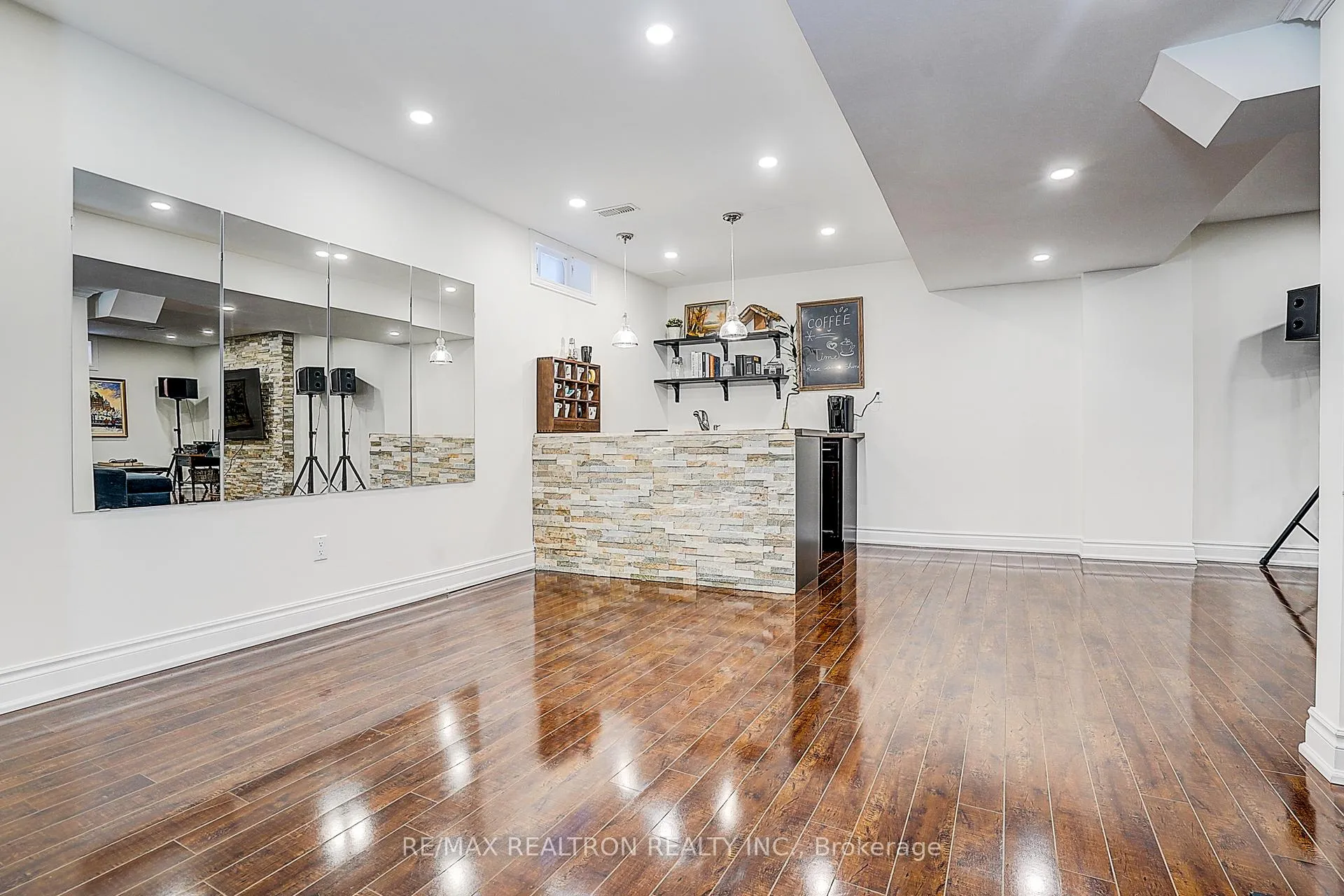 Photo 41 of 571 Davos Road, Vaughan, Vellore Village — HOMEH