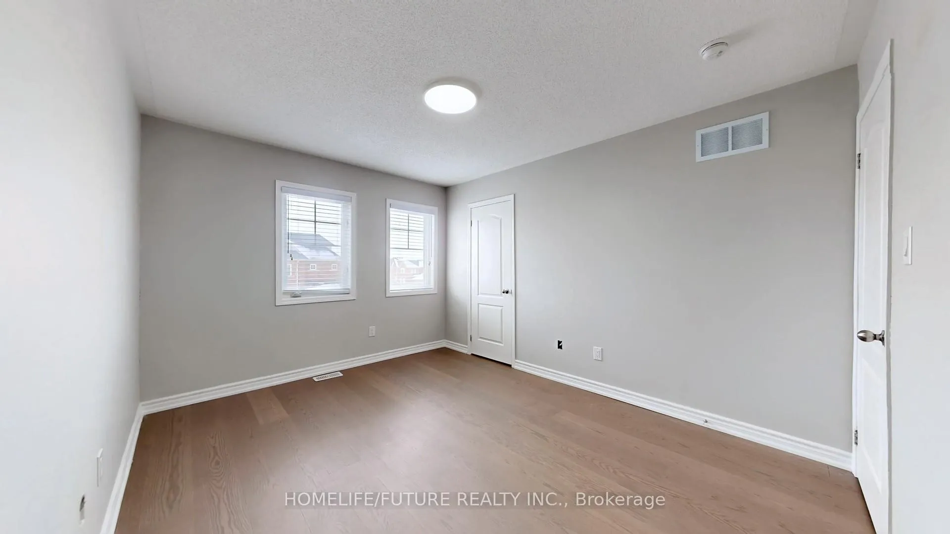 Photo 31 of 50 Ross Wright Avenue, Clarington, Bowmanville — HOMEH