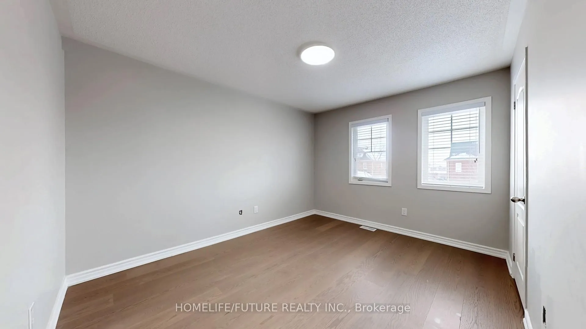 Photo 32 of 50 Ross Wright Avenue, Clarington, Bowmanville — HOMEH