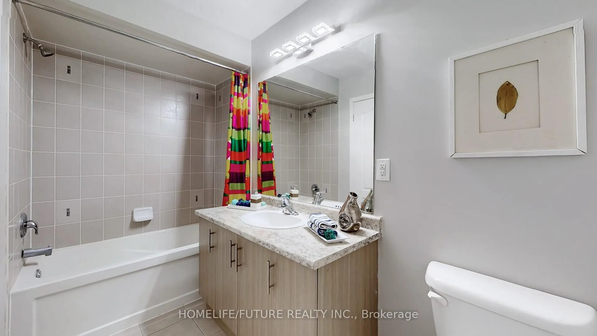 Photo 37 of 50 Ross Wright Avenue, Clarington, Bowmanville — HOMEH