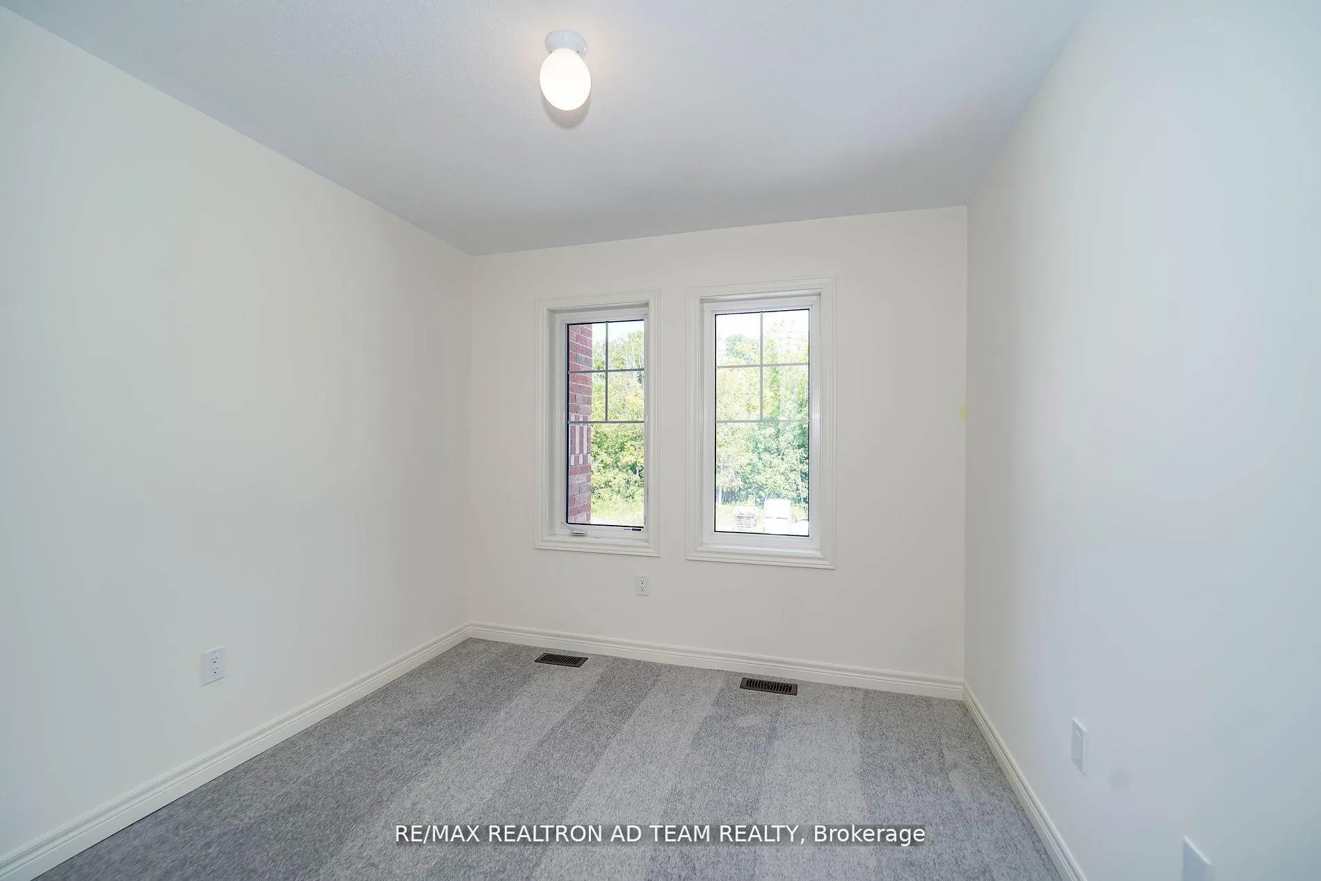 Photo 20 of 1228 Jim Brewster Circle, Oshawa, Eastdale — HOMEH