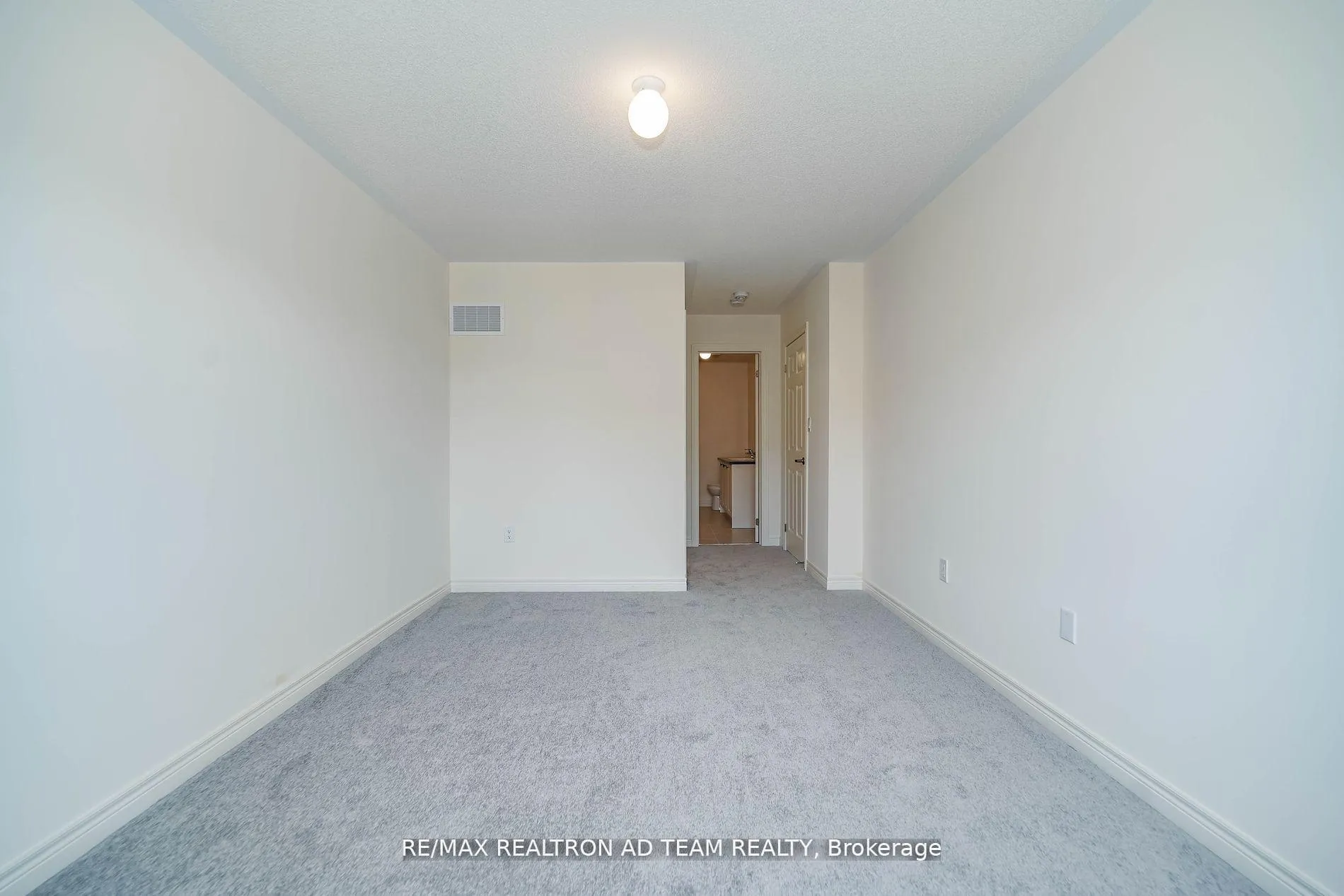 Photo 21 of 1228 Jim Brewster Circle, Oshawa, Eastdale — HOMEH