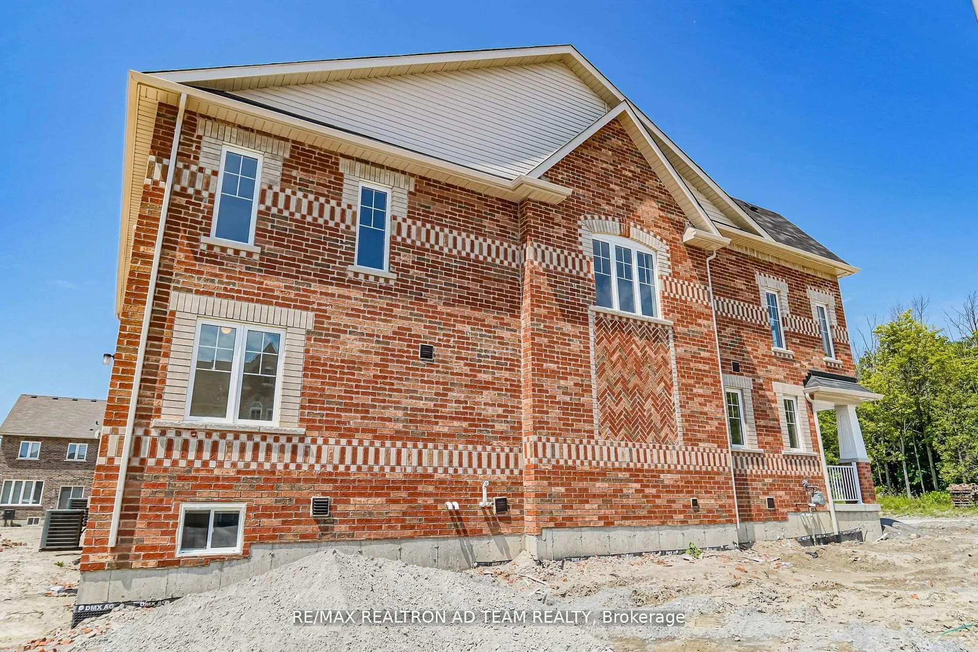 Photo 26 of 1228 Jim Brewster Circle, Oshawa, Eastdale — HOMEH