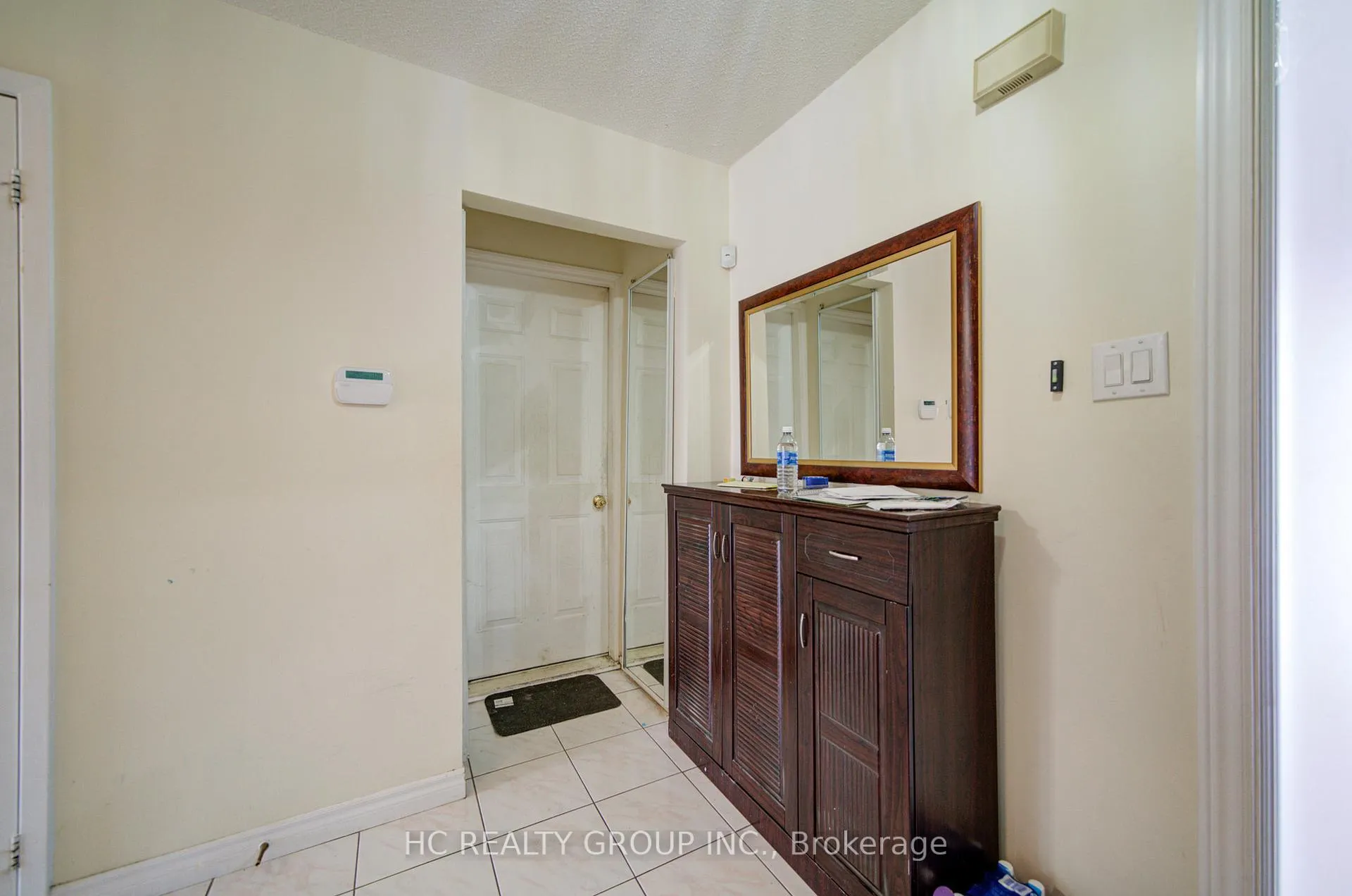 Photo 6 of 50 Lavron Court, Markham, Middlefield — HOMEH