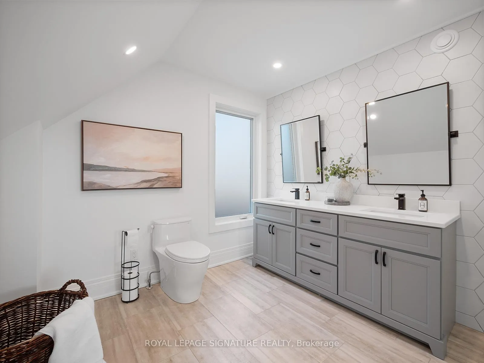 Photo 33 of 1220 Gerrard Street E, Toronto, South Riverdale — HOMEH