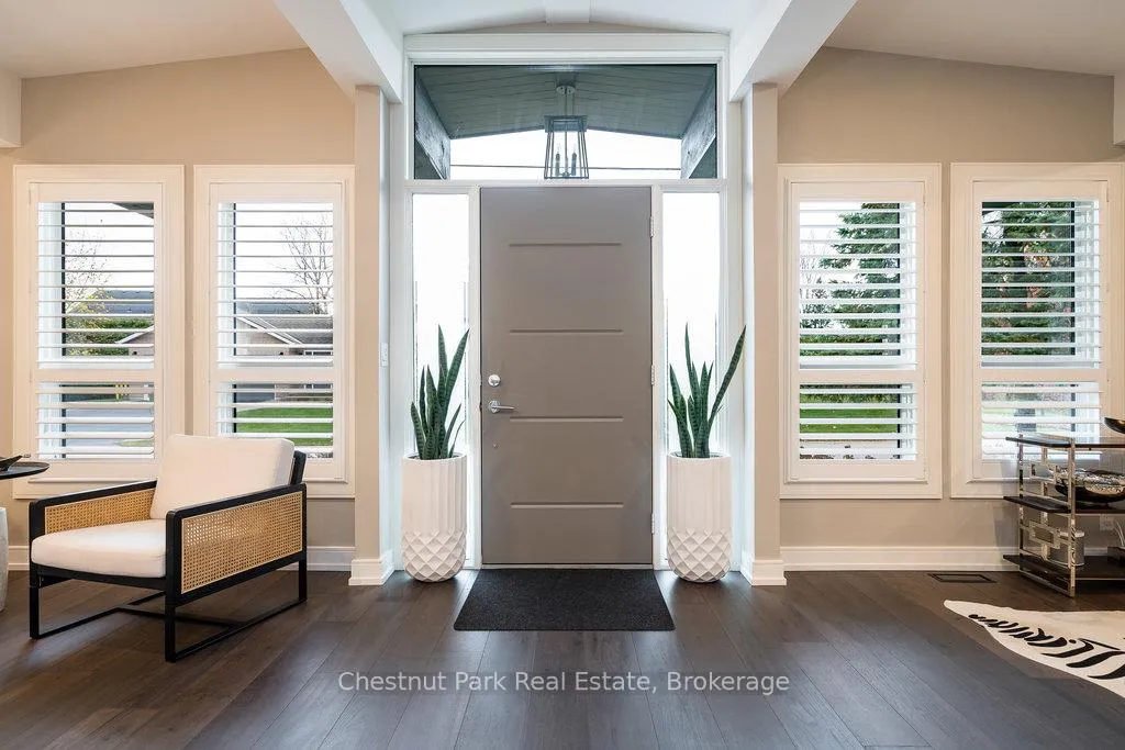 Photo 5 of 19 Golfview Drive, Collingwood — HOMEH