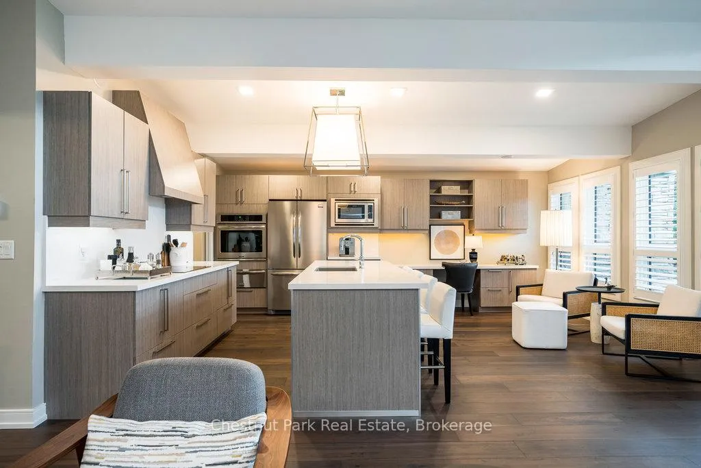 Photo 8 of 19 Golfview Drive, Collingwood — HOMEH