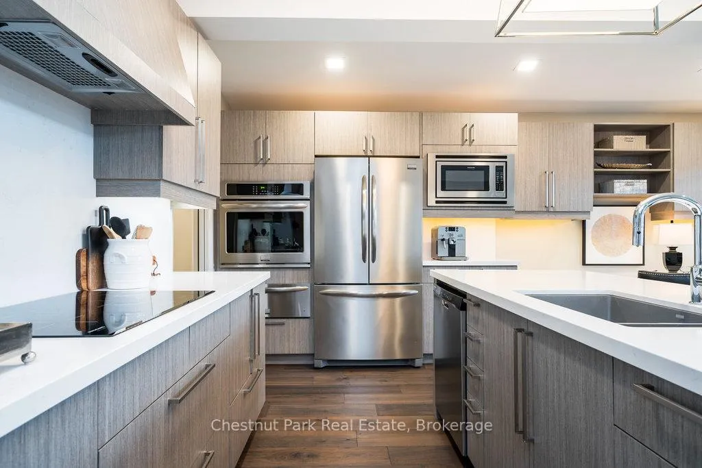 Photo 10 of 19 Golfview Drive, Collingwood — HOMEH