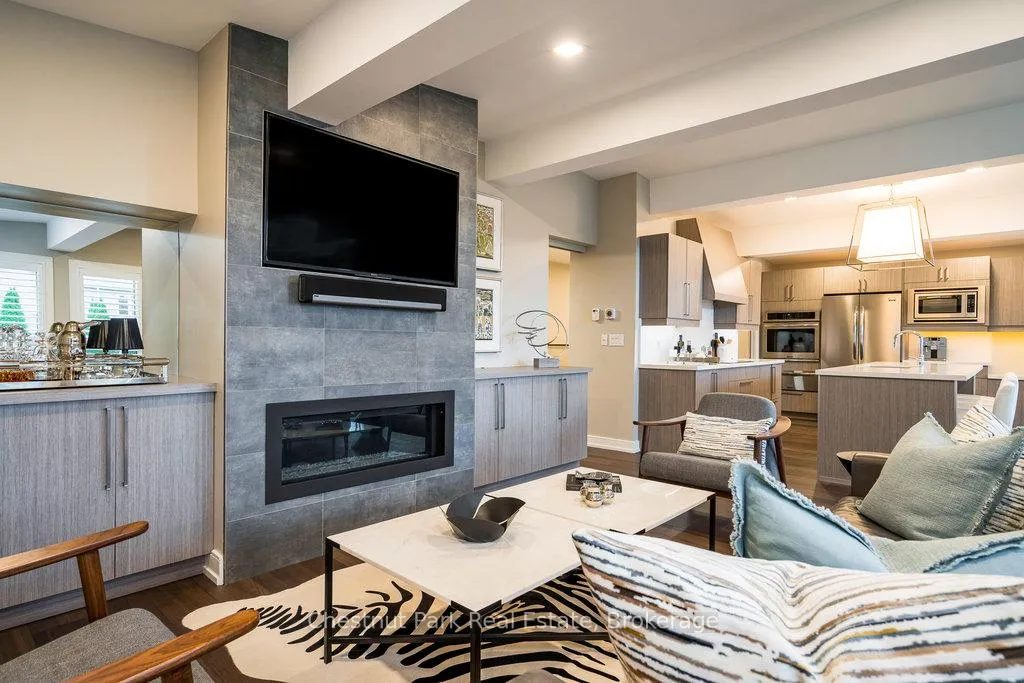 Photo 15 of 19 Golfview Drive, Collingwood — HOMEH