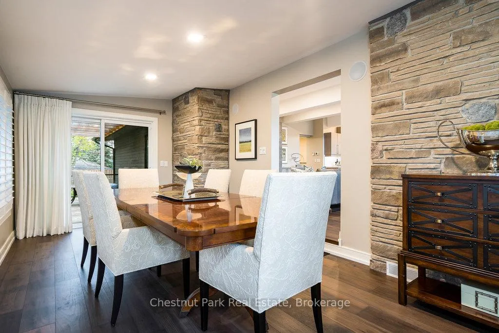 Photo 16 of 19 Golfview Drive, Collingwood — HOMEH