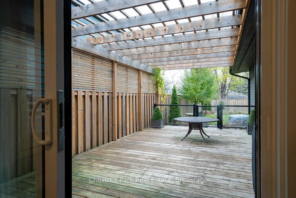 Photo 18 of 19 Golfview Drive, Collingwood — HOMEH