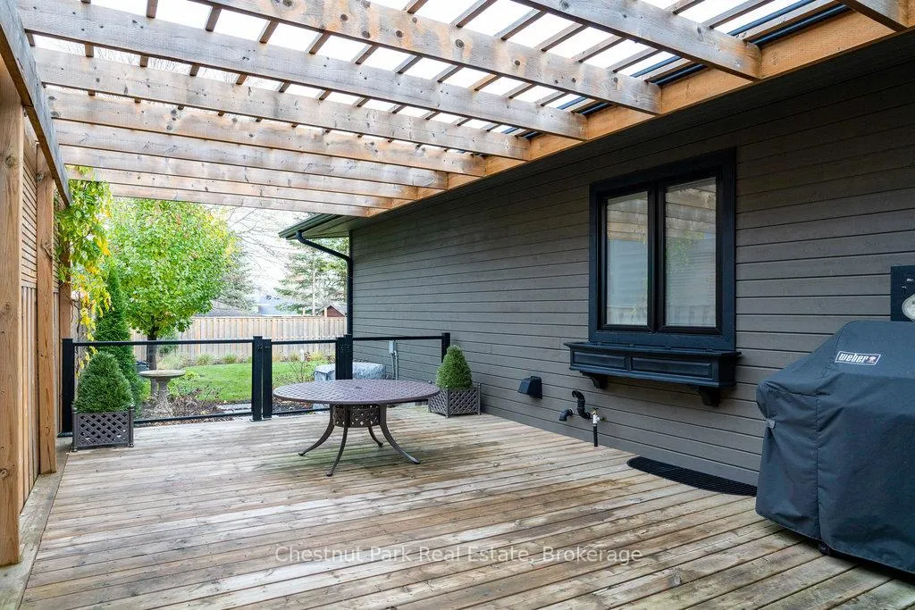 Photo 19 of 19 Golfview Drive, Collingwood — HOMEH