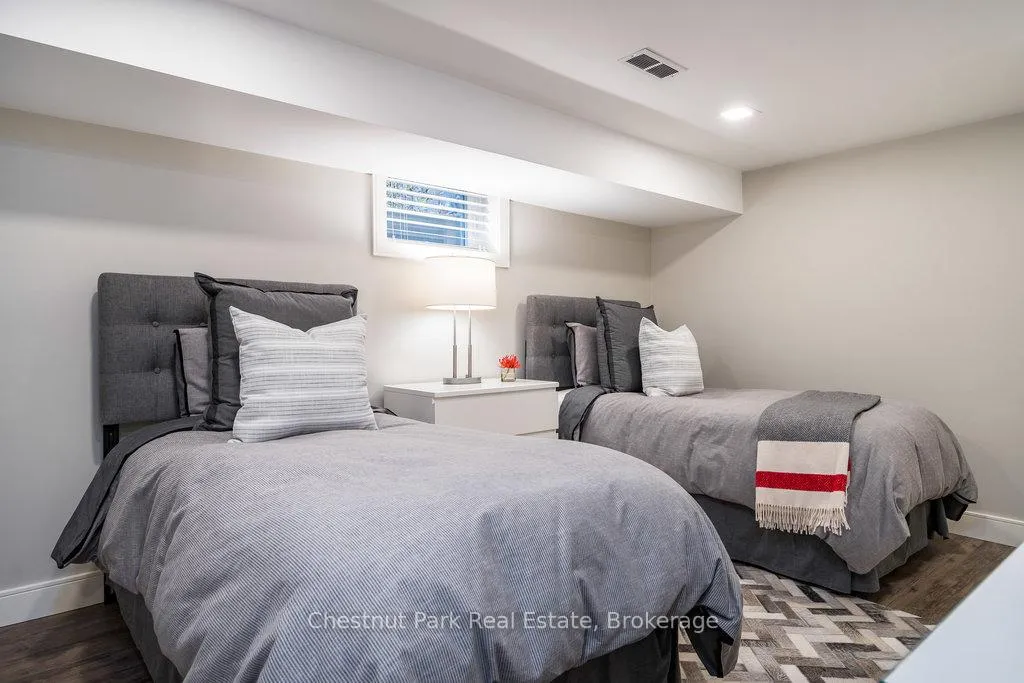 Photo 31 of 19 Golfview Drive, Collingwood — HOMEH
