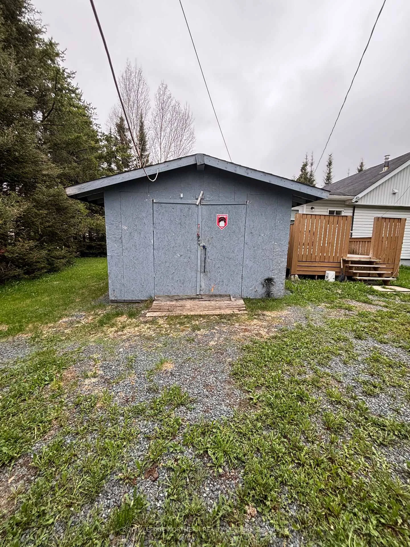Photo 9 of 5 Algonquin Road, Cochrane — HOMEH
