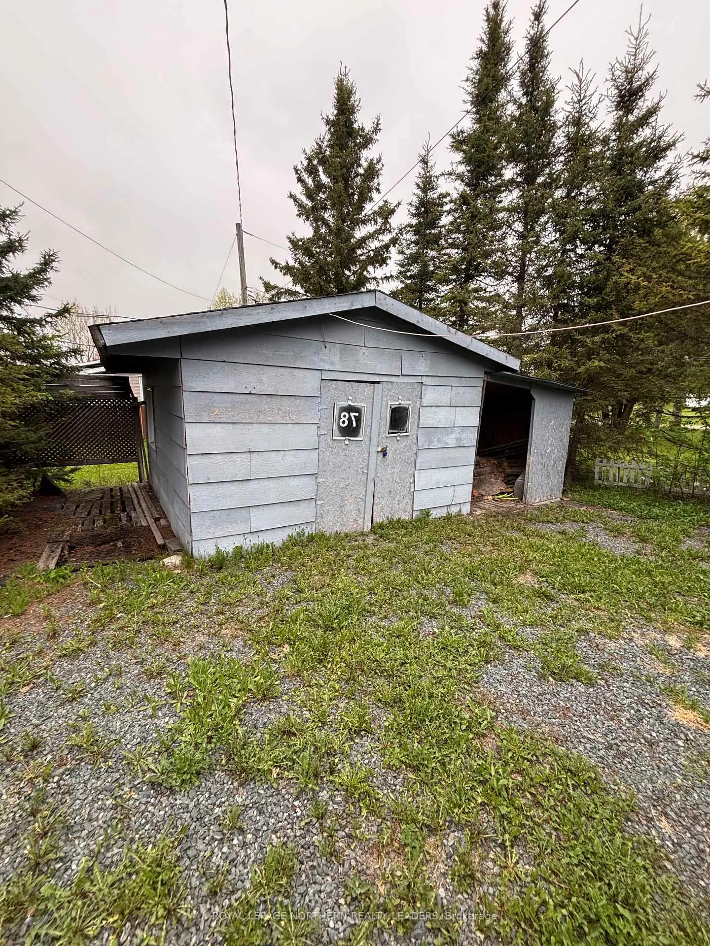 Photo 10 of 5 Algonquin Road, Cochrane — HOMEH