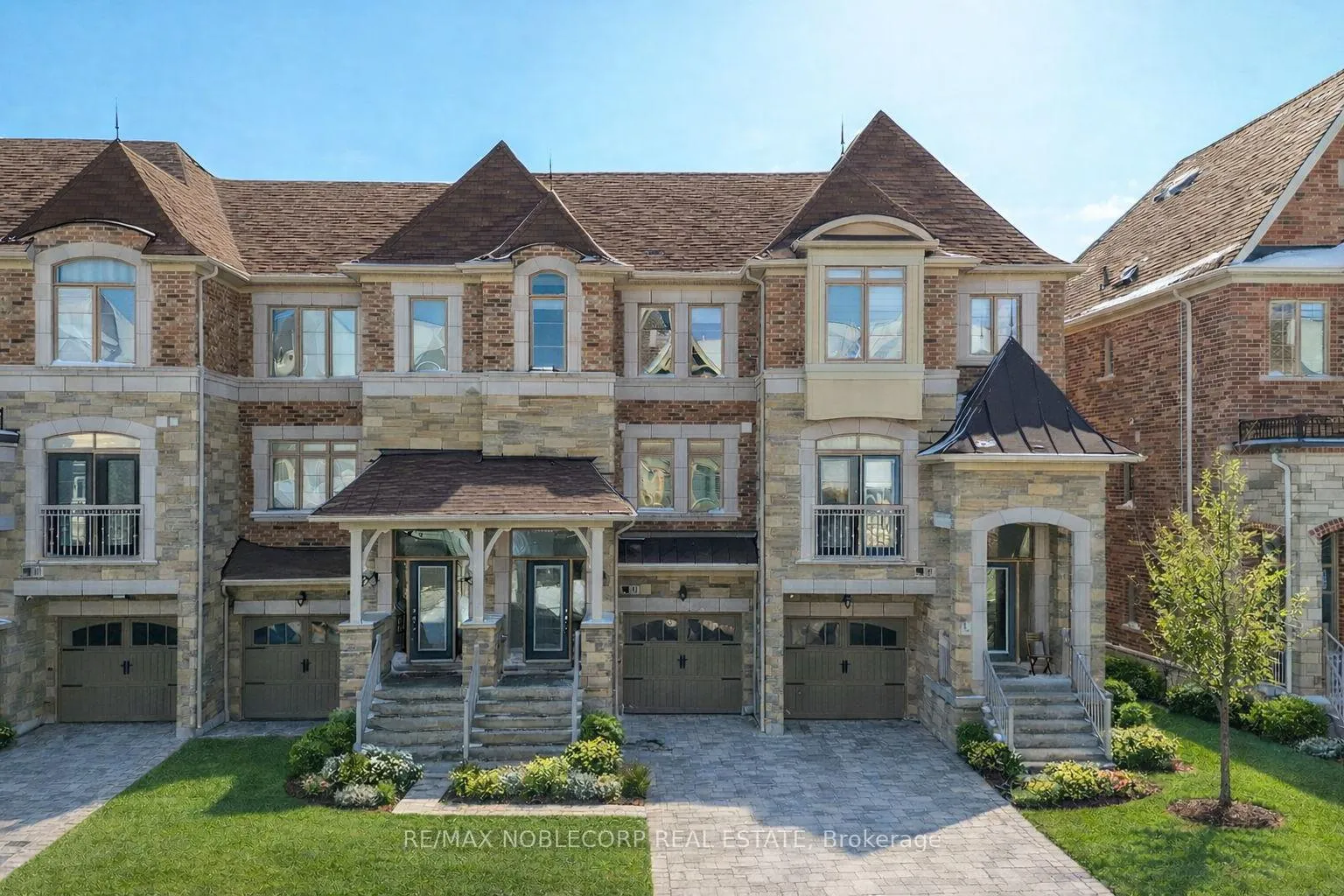 Photo 2 of 93 Sandwell Street, Vaughan, Vellore Village — HOMEH