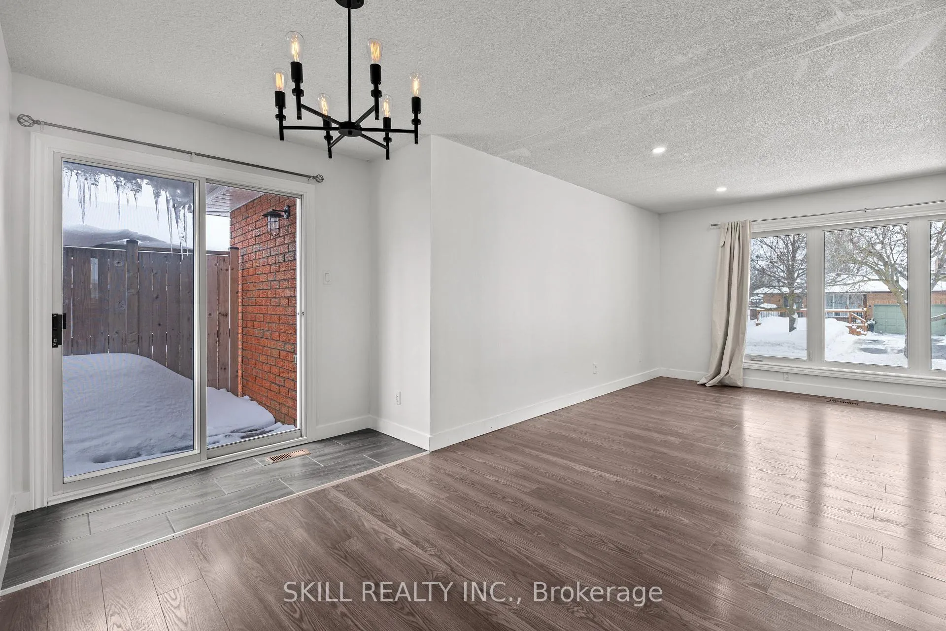 Photo 10 of 108 Buchanan Street, Barrie, Grove East — HOMEH