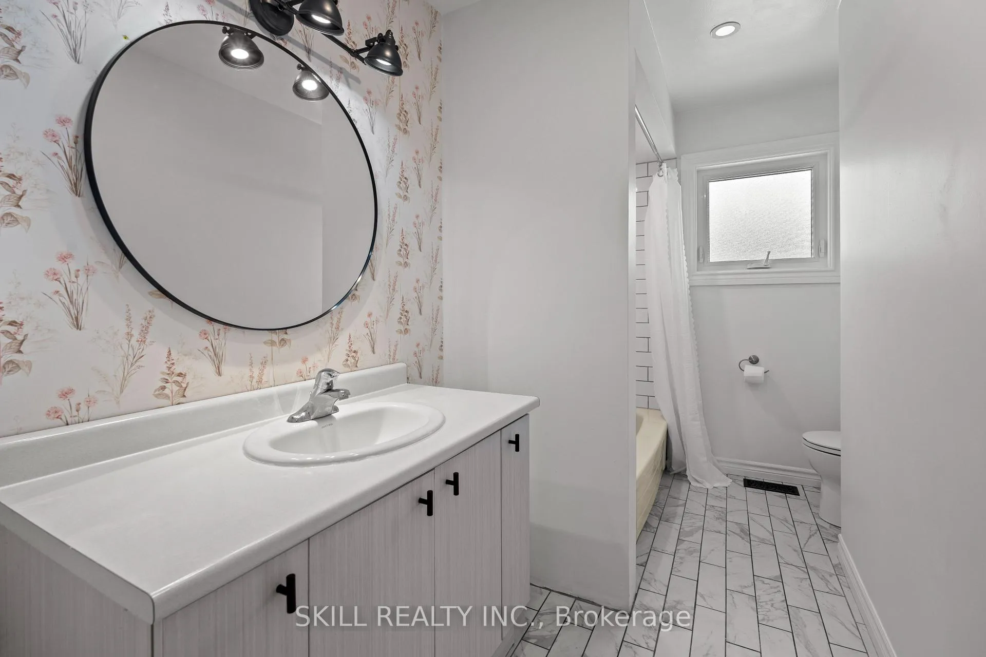 Photo 19 of 108 Buchanan Street, Barrie, Grove East — HOMEH