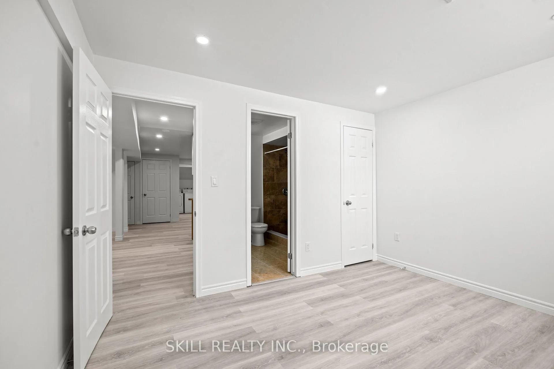 Photo 34 of 108 Buchanan Street, Barrie, Grove East — HOMEH
