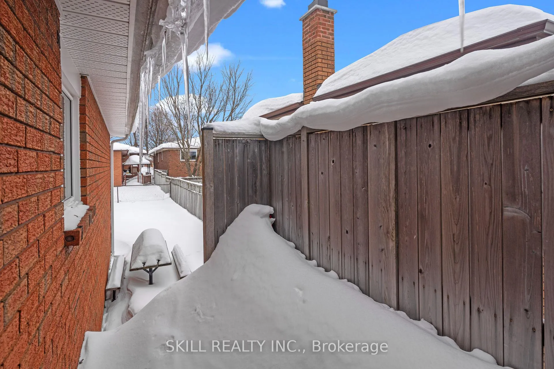 Photo 35 of 108 Buchanan Street, Barrie, Grove East — HOMEH