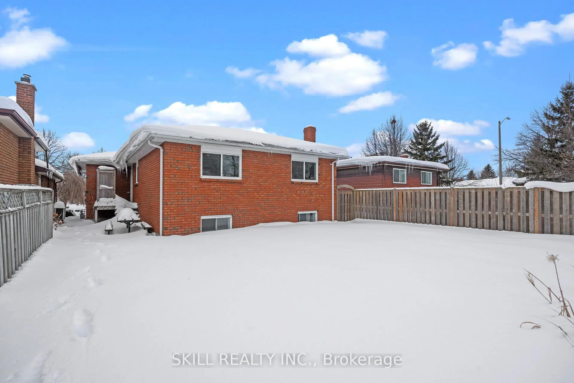 Photo 37 of 108 Buchanan Street, Barrie, Grove East — HOMEH