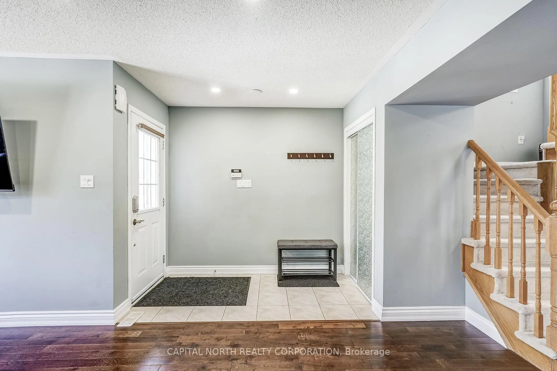 Photo 5 of 7 Dunning Drive, New Tecumseth, Alliston — HOMEH