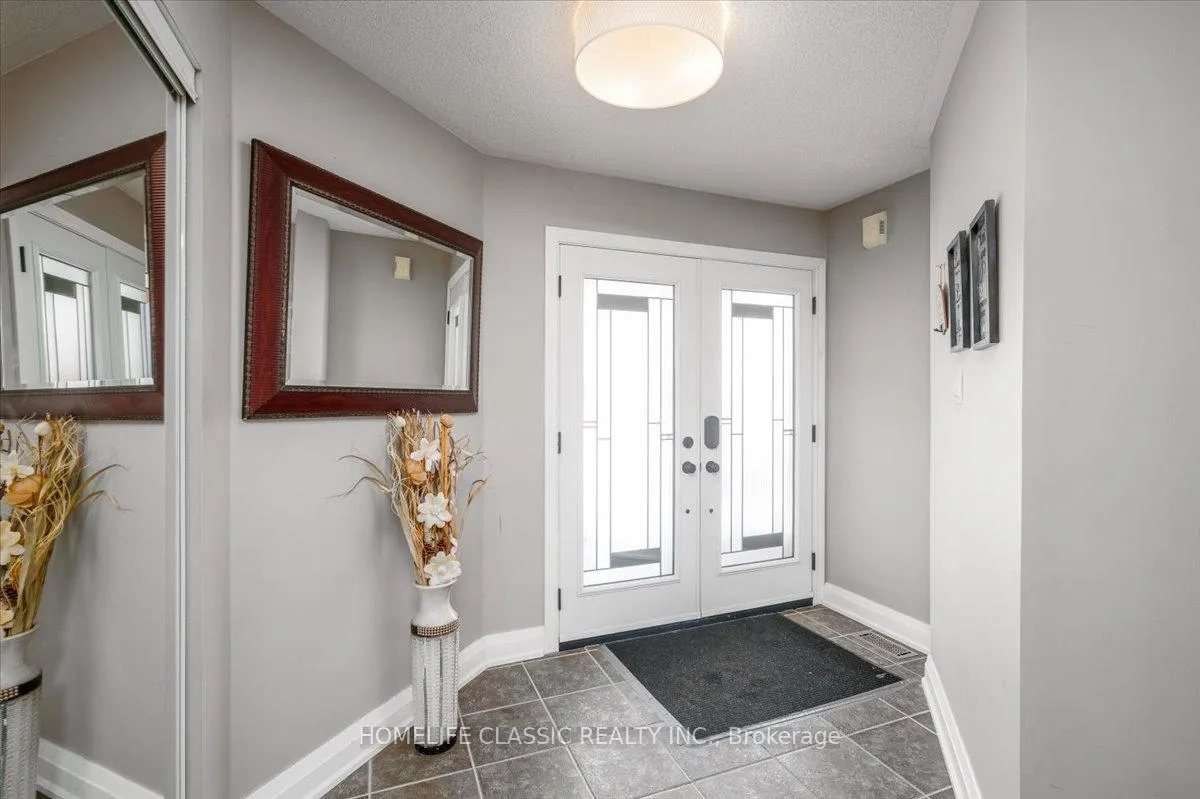 Photo 2 of 11 Smith Street, New Tecumseth, Alliston — HOMEH