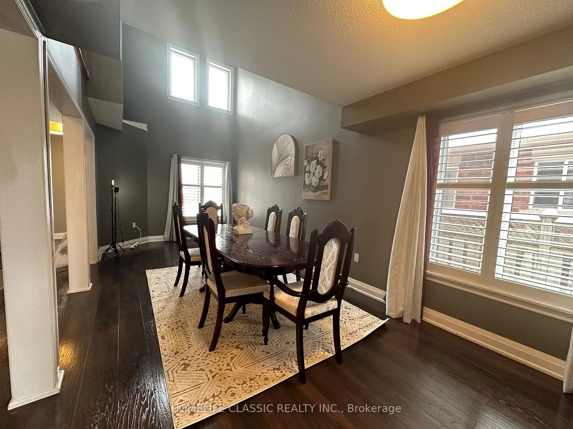 Photo 4 of 11 Smith Street, New Tecumseth, Alliston — HOMEH