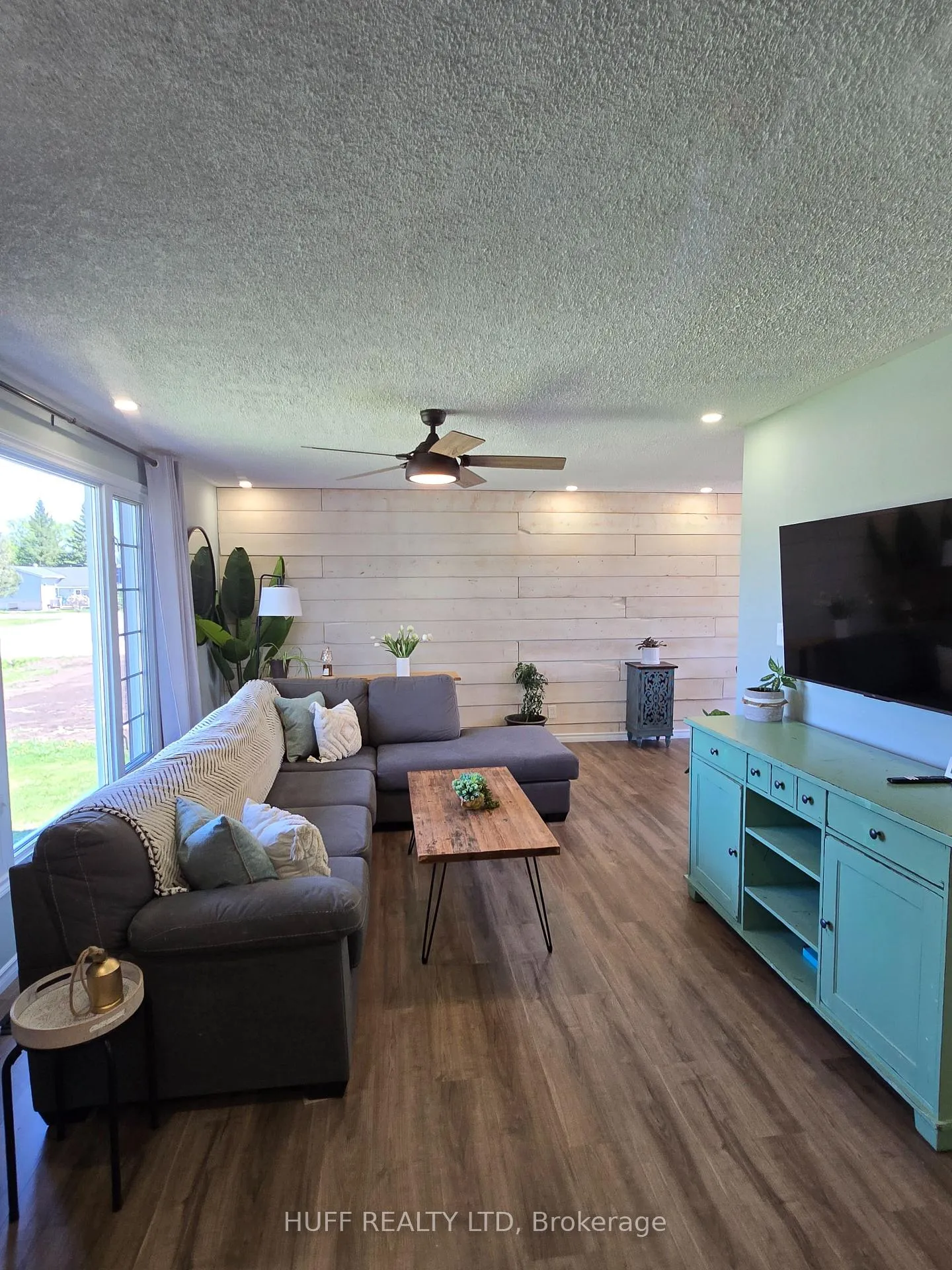 Photo 10 of 126 Third Avenue, Englehart — HOMEH