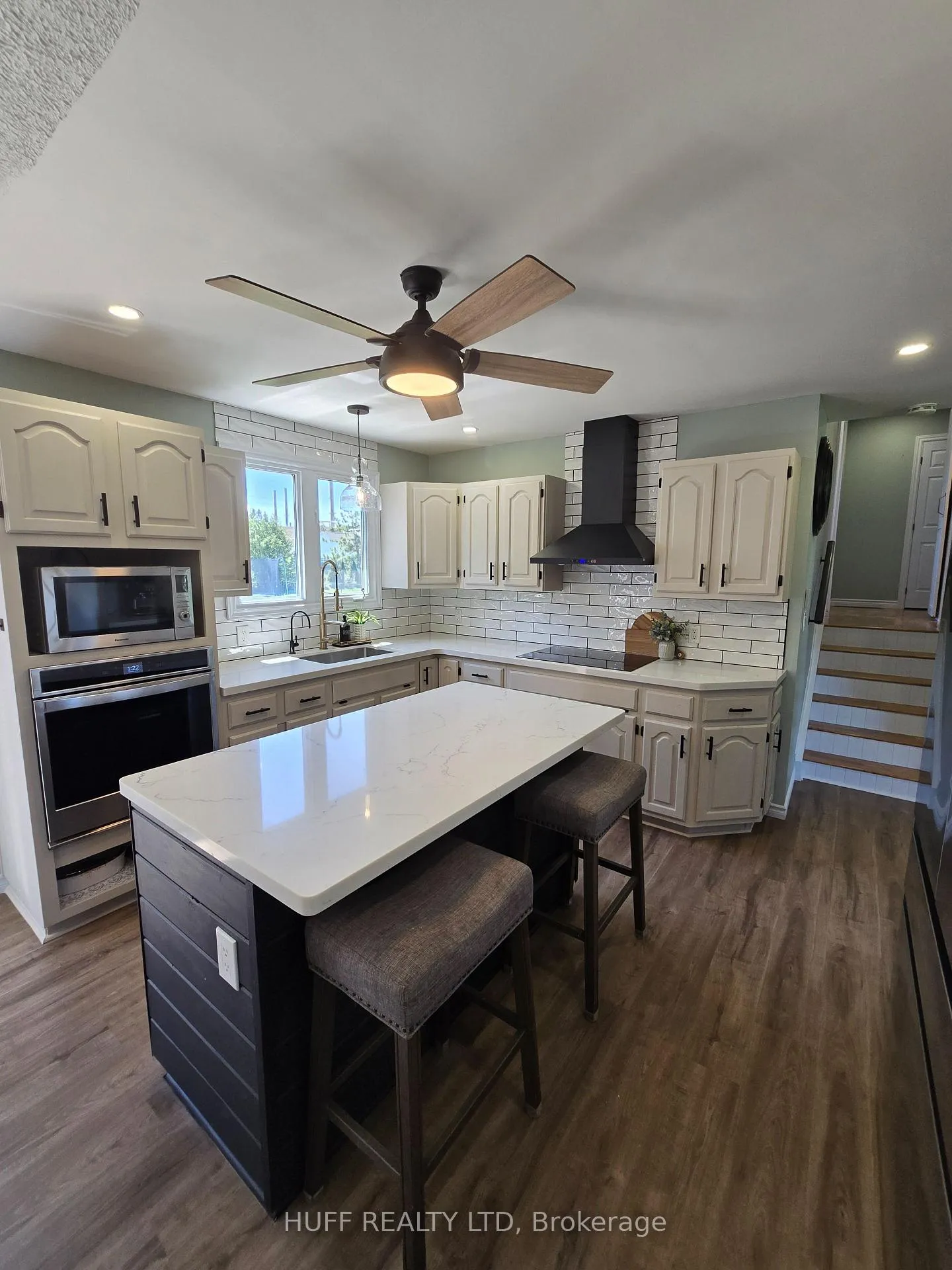 Photo 16 of 126 Third Avenue, Englehart — HOMEH