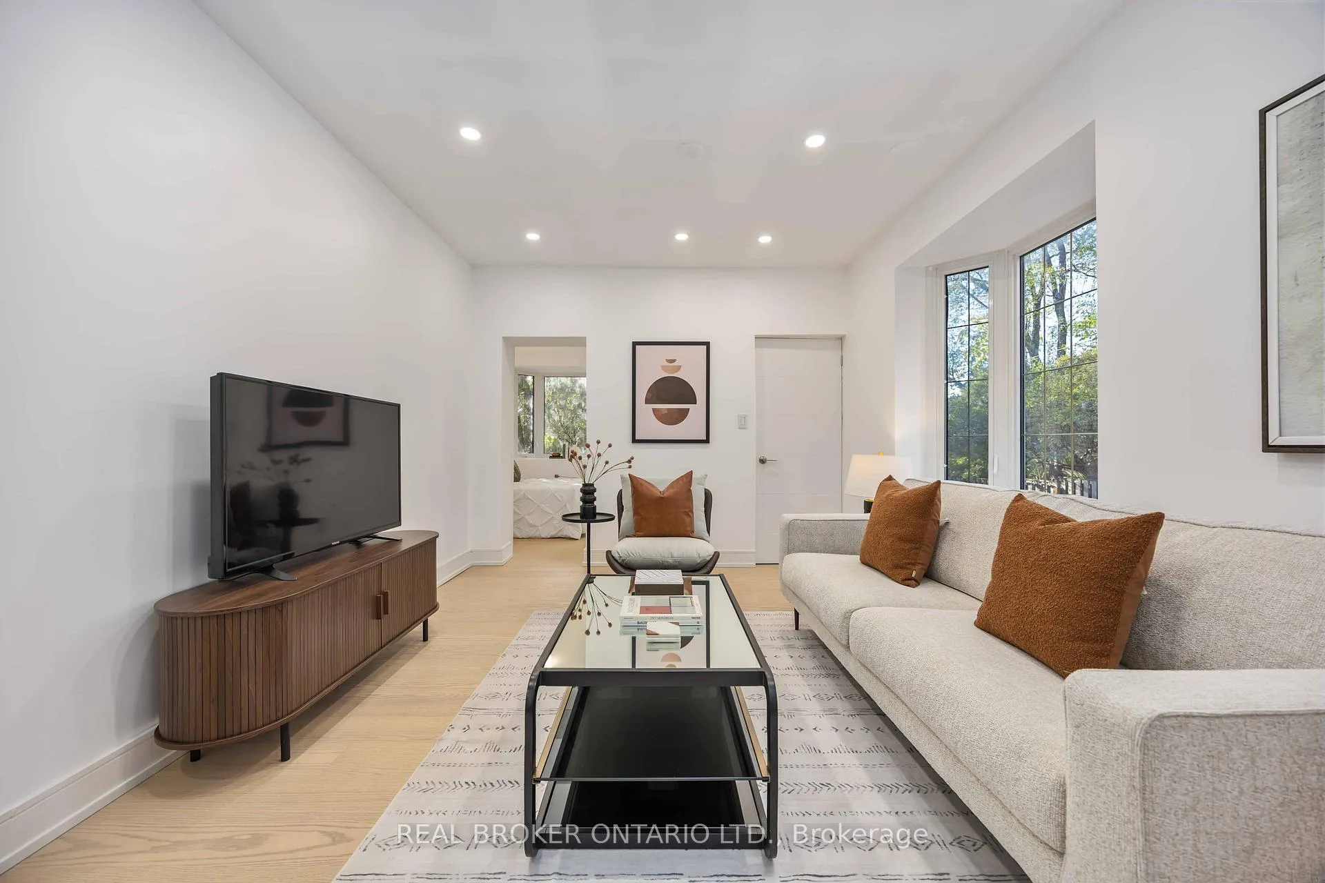 Photo 7 of 152 Pickering Street, Toronto, East End-Danforth — HOMEH