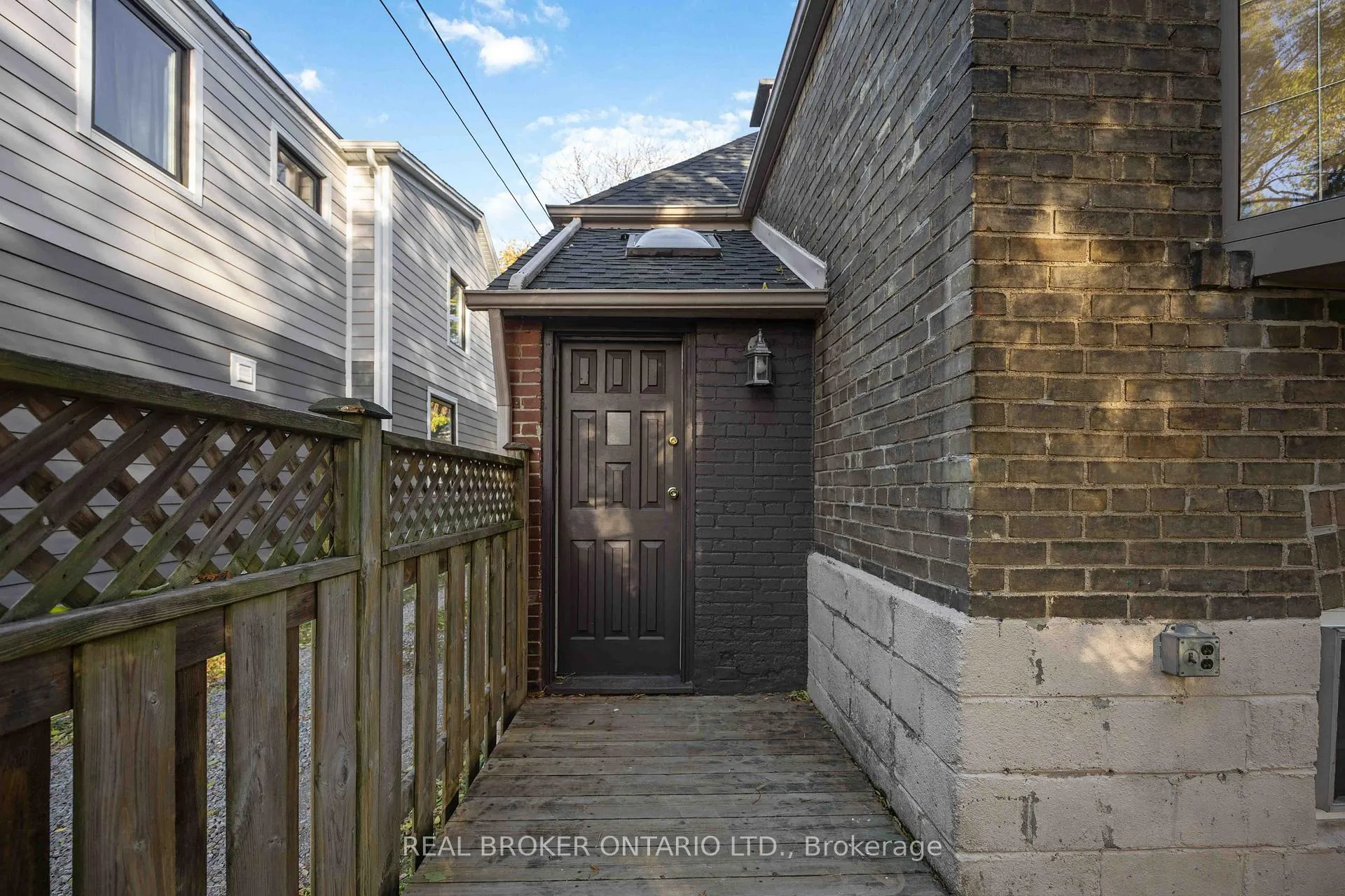 Photo 20 of 152 Pickering Street, Toronto, East End-Danforth — HOMEH