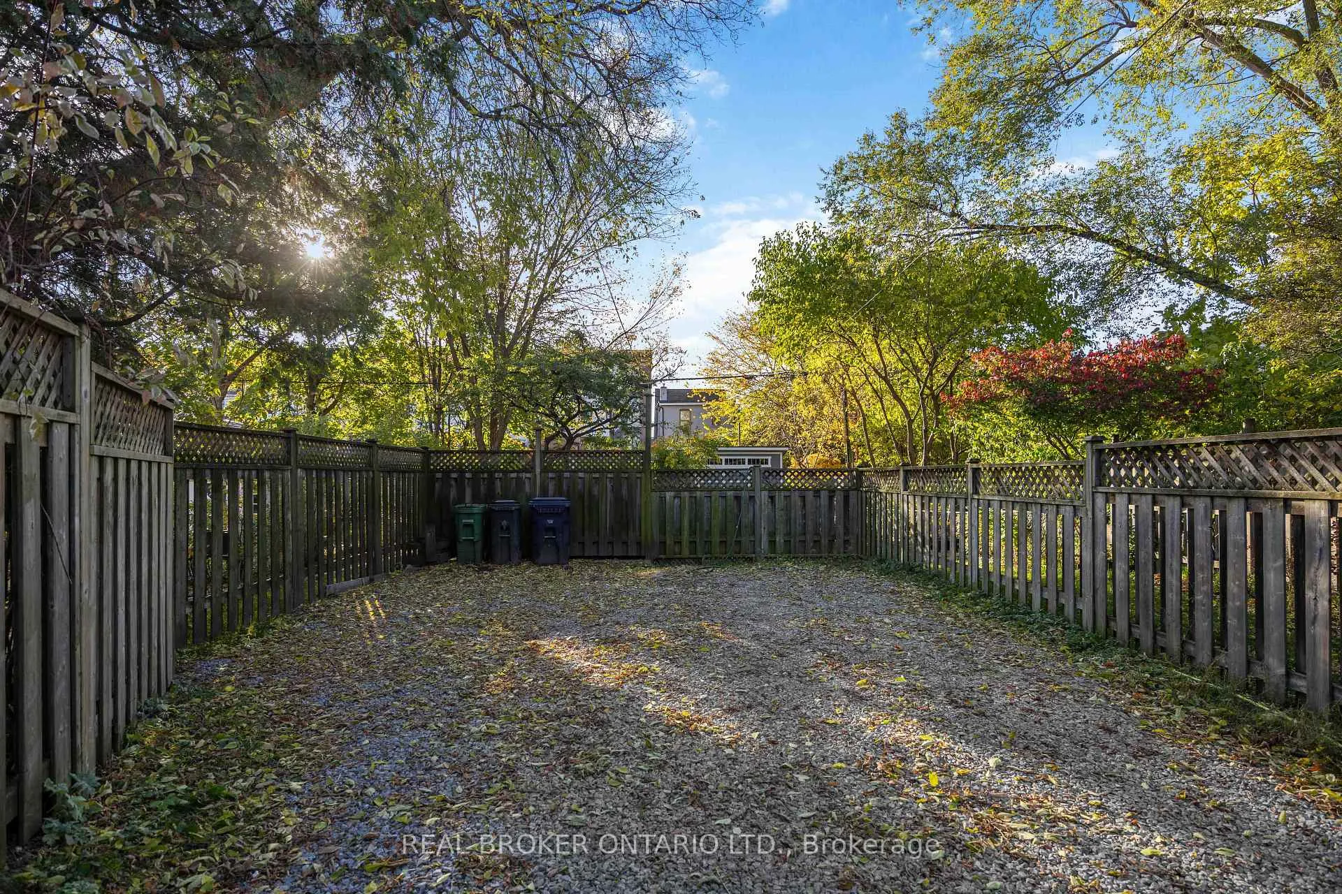 Photo 22 of 152 Pickering Street, Toronto, East End-Danforth — HOMEH