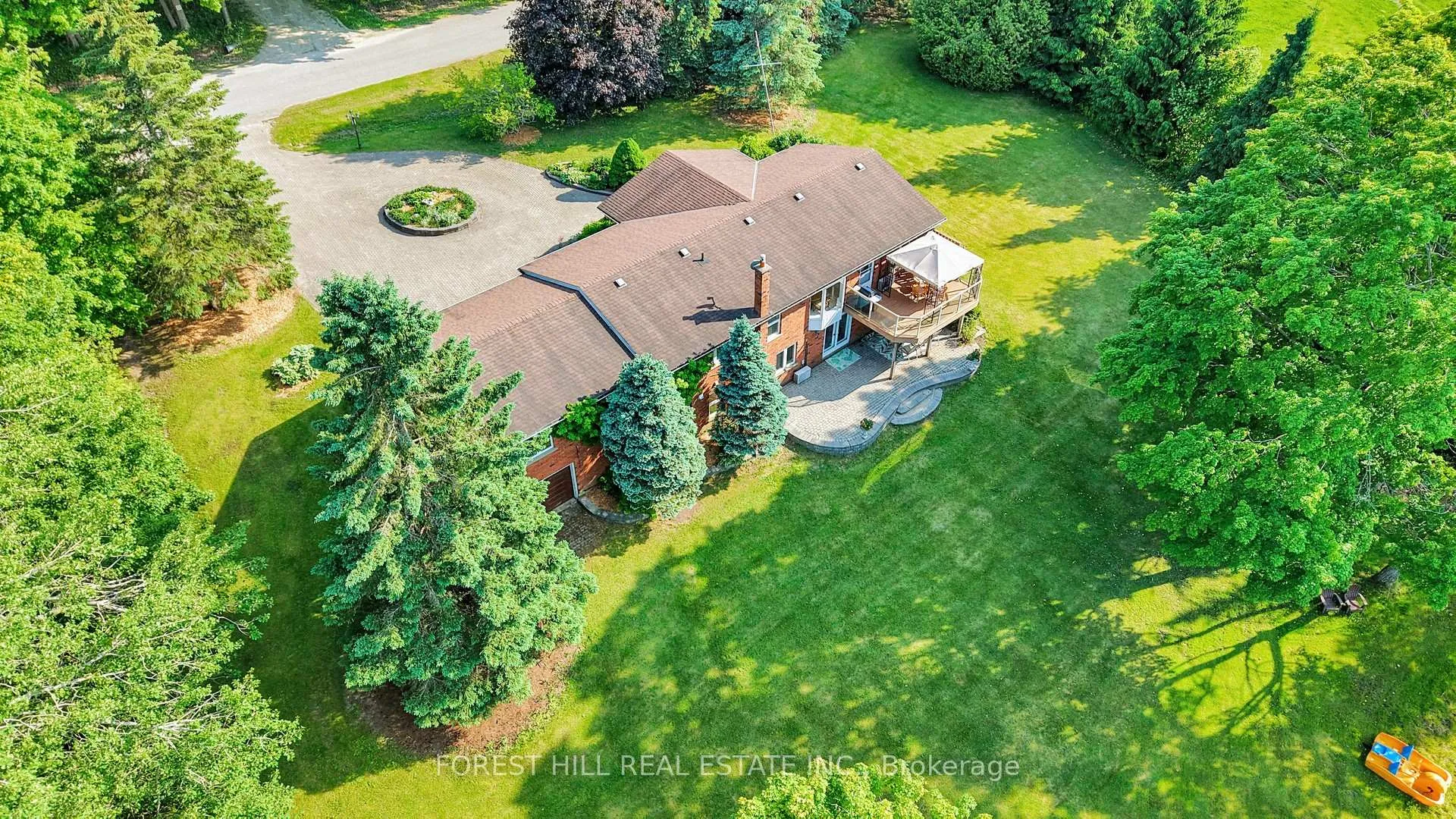 Photo 3 of 46 Maplewood Drive, Amaranth, Rural Amaranth — HOMEH