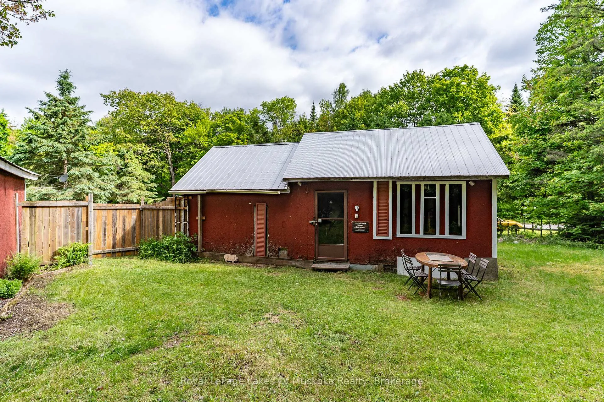 Photo 27 of 32 Old Rainy Lake Road, McMurrich/Monteith, Sprucedale — HOMEH