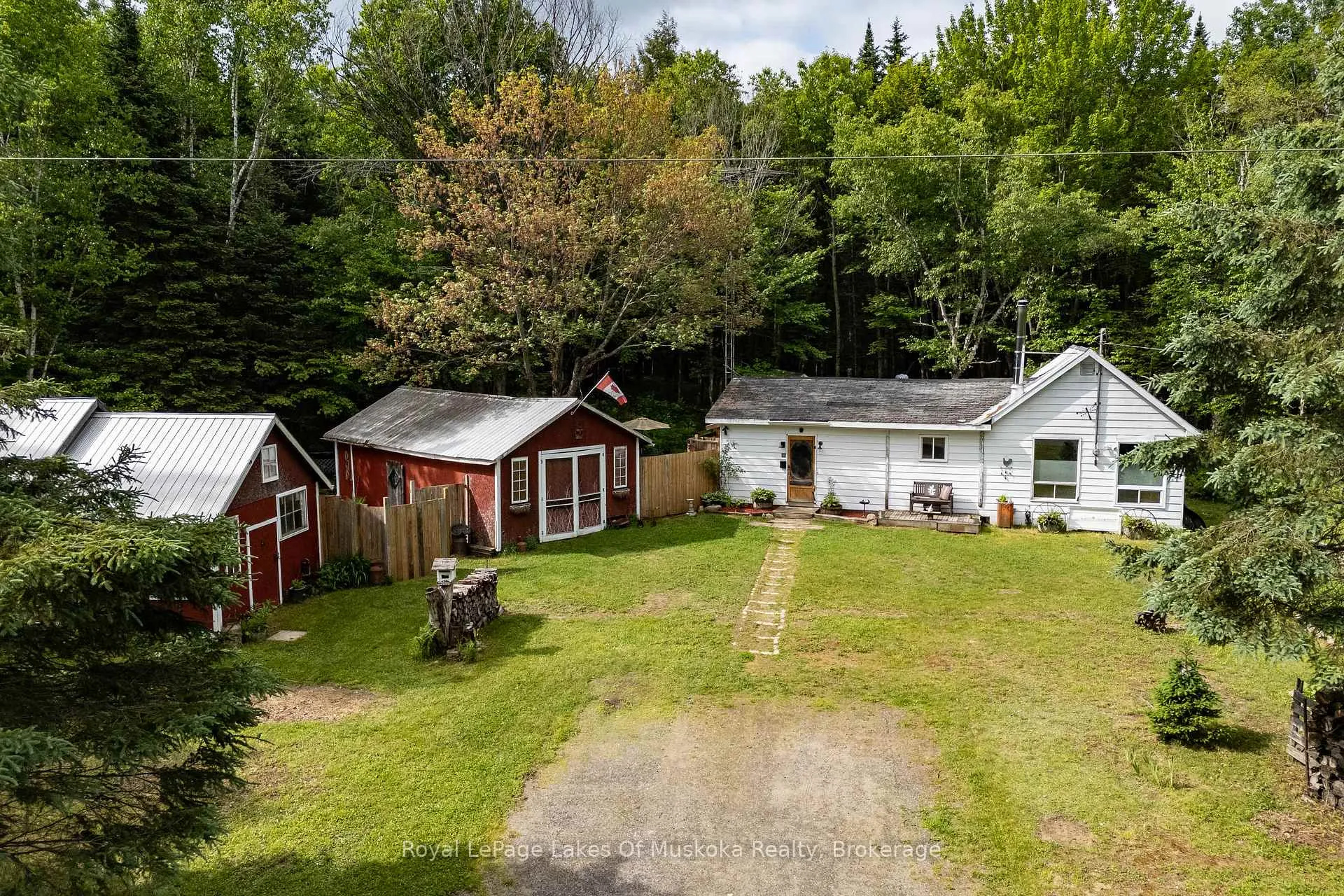 Photo 31 of 32 Old Rainy Lake Road, McMurrich/Monteith, Sprucedale — HOMEH