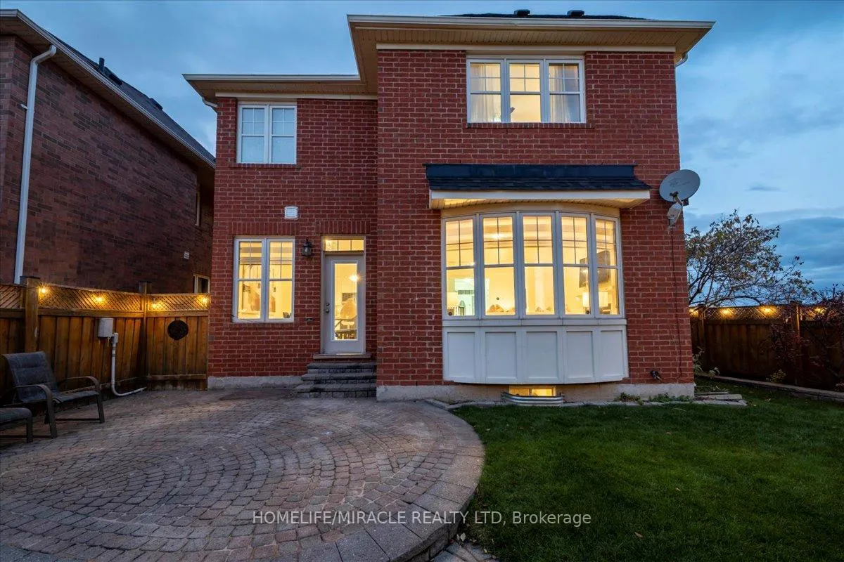 Photo 3 of 730 Bolingbroke Drive, Milton, Coates — HOMEH