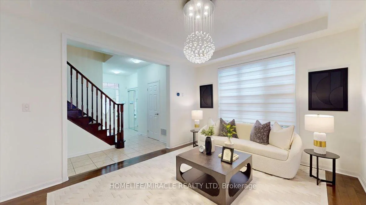 Photo 11 of 730 Bolingbroke Drive, Milton, Coates — HOMEH