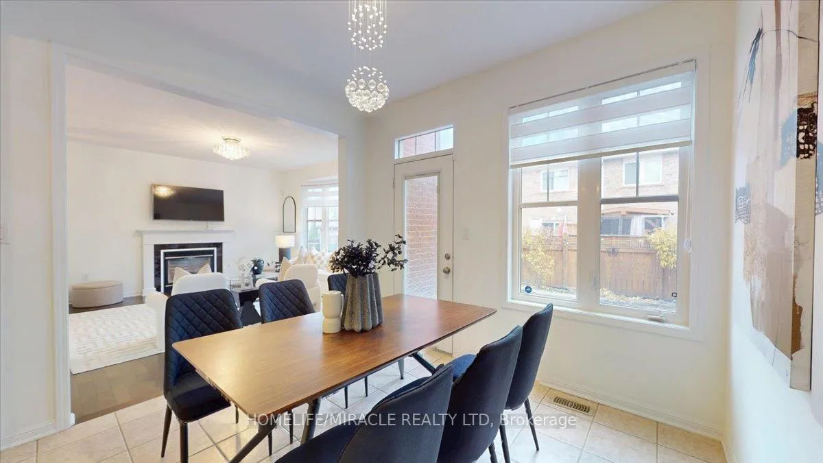 Photo 16 of 730 Bolingbroke Drive, Milton, Coates — HOMEH