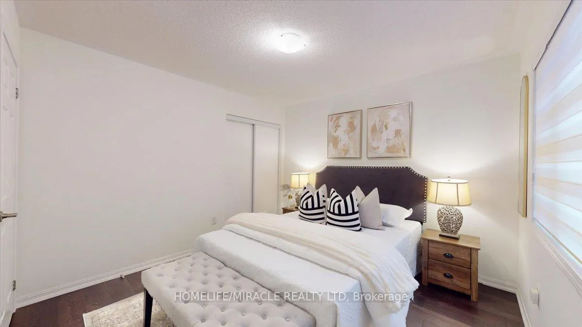 Photo 28 of 730 Bolingbroke Drive, Milton, Coates — HOMEH