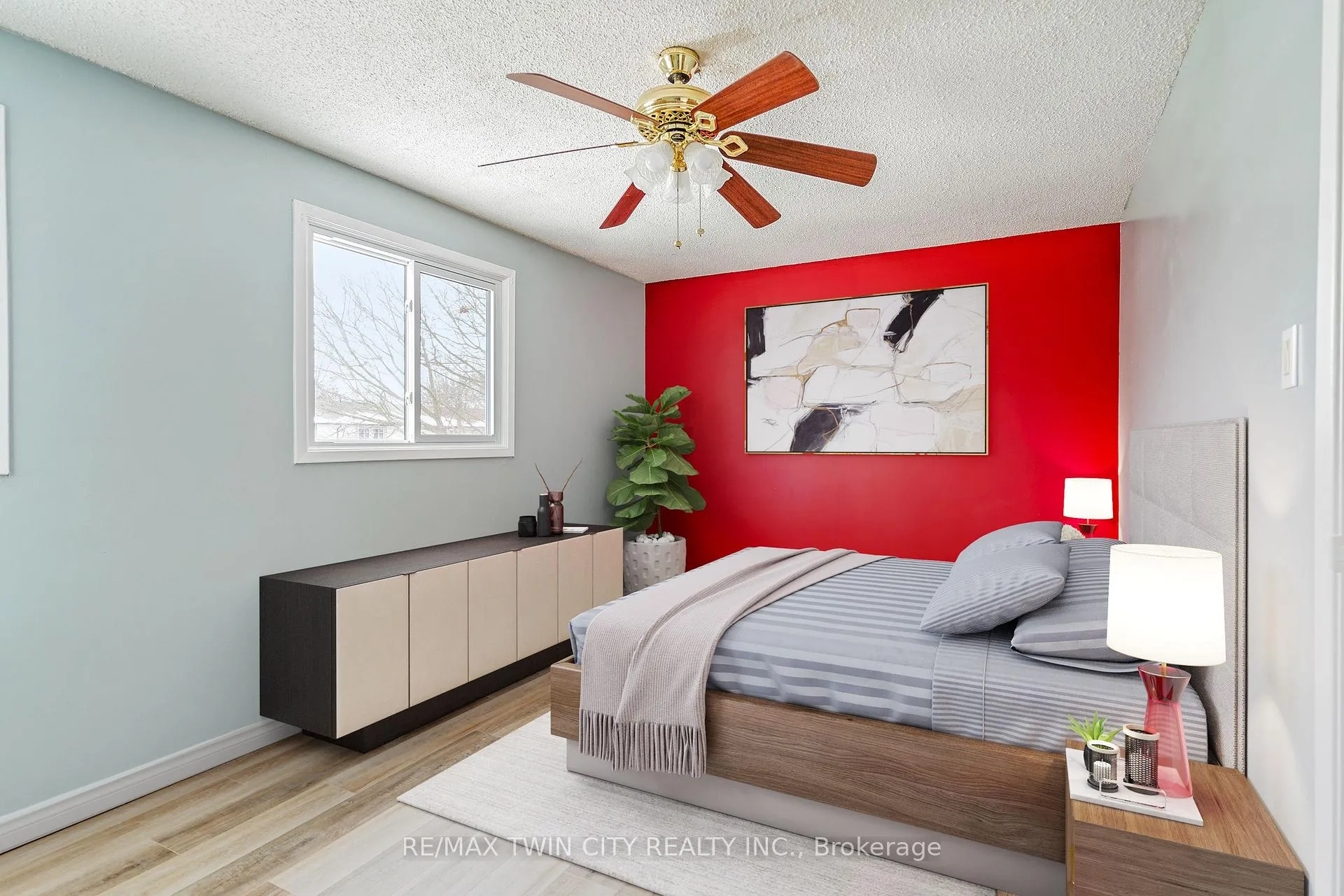 Photo 21 of 32 Parkside Drive, Brant, Paris — HOMEH
