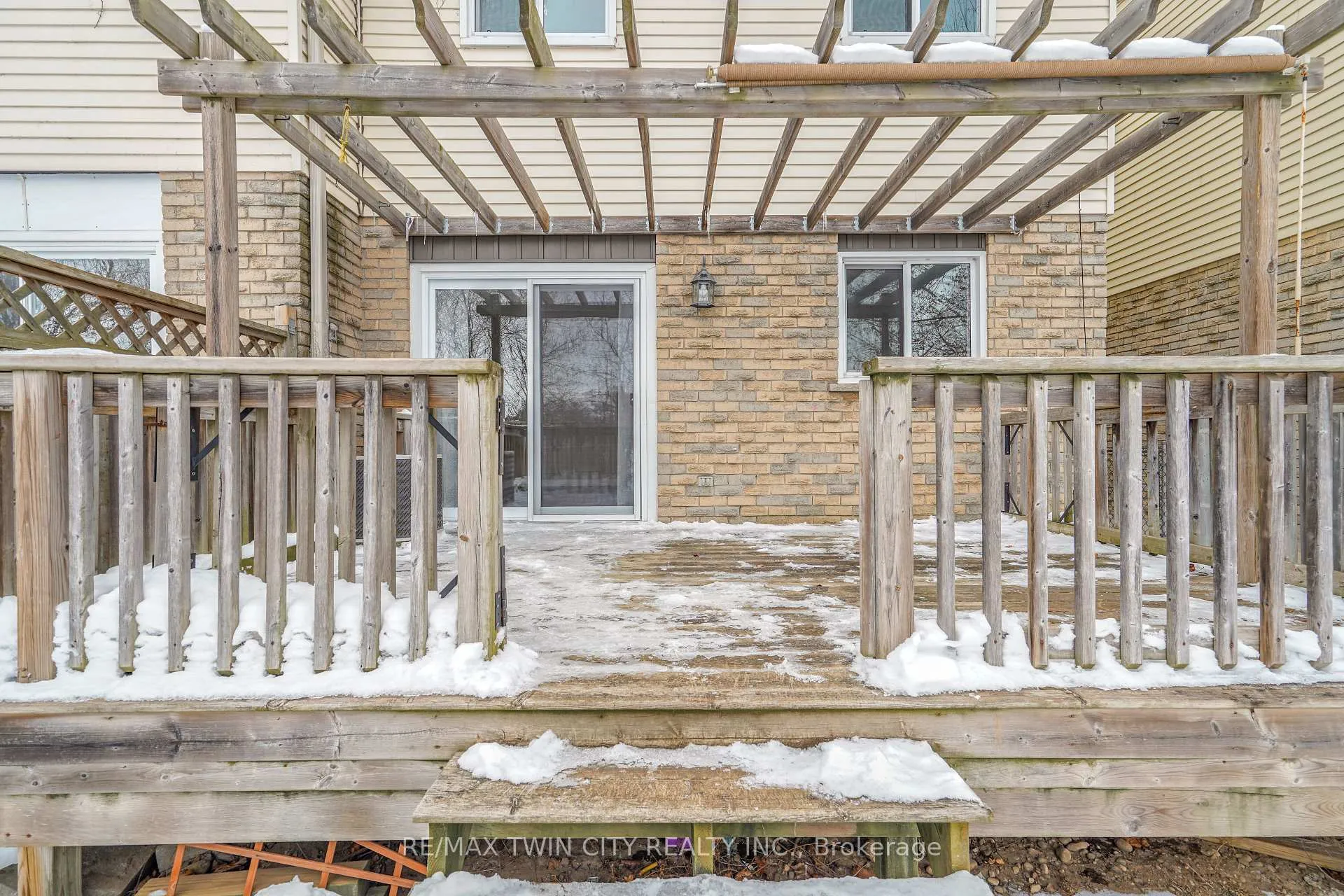 Photo 42 of 32 Parkside Drive, Brant, Paris — HOMEH