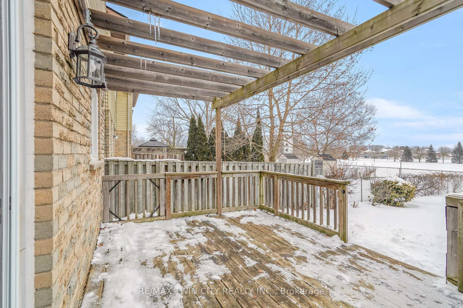 Photo 44 of 32 Parkside Drive, Brant, Paris — HOMEH