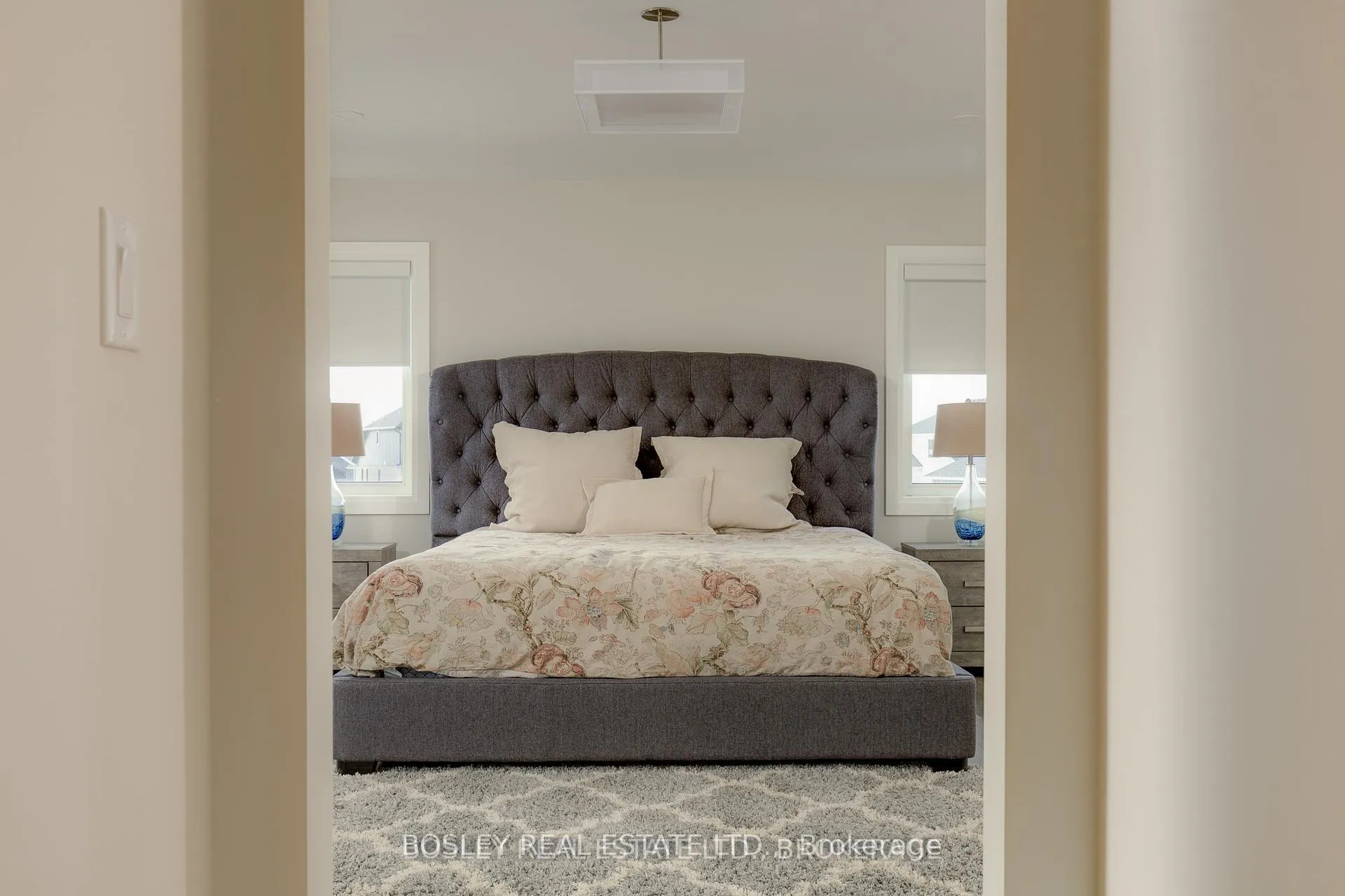 Photo 26 of 6168 Curlin Crescent, Niagara Falls, Forestview — HOMEH