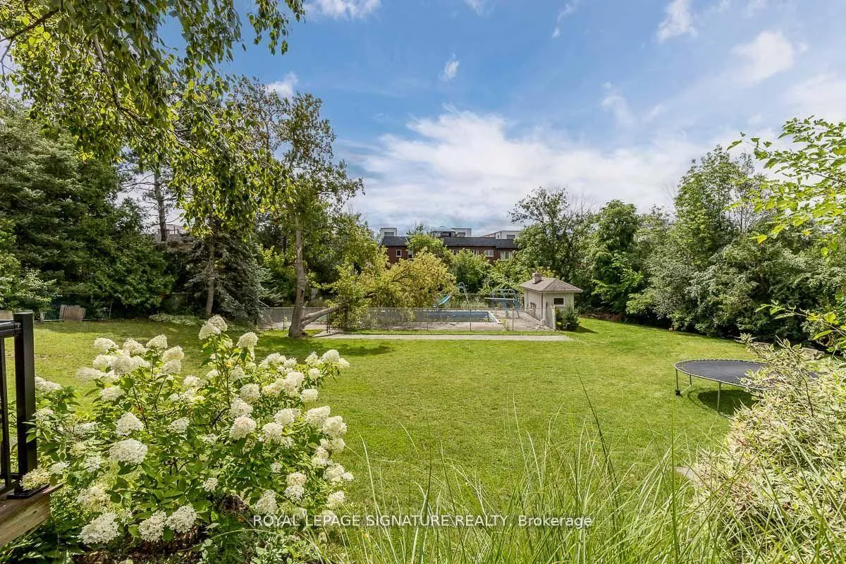 Photo 19 of 83 Sylvadene Parkway, Vaughan, East Woodbridge — HOMEH