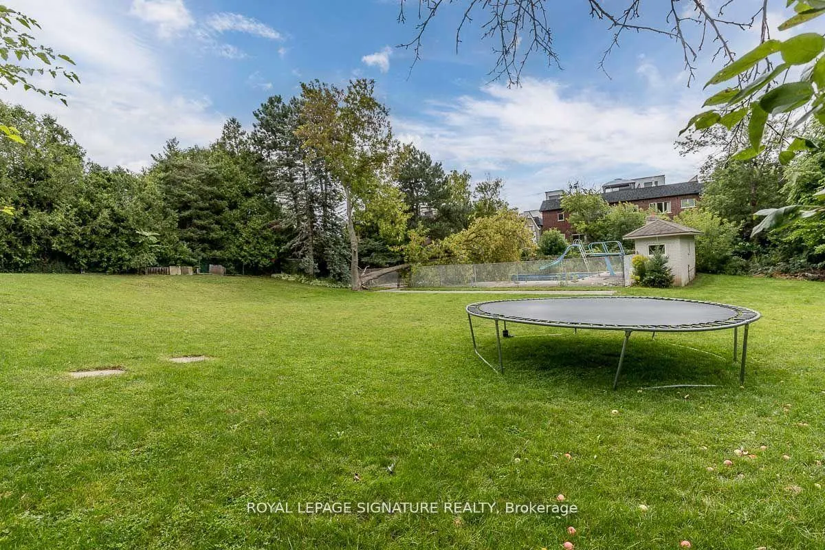 Photo 21 of 83 Sylvadene Parkway, Vaughan, East Woodbridge — HOMEH