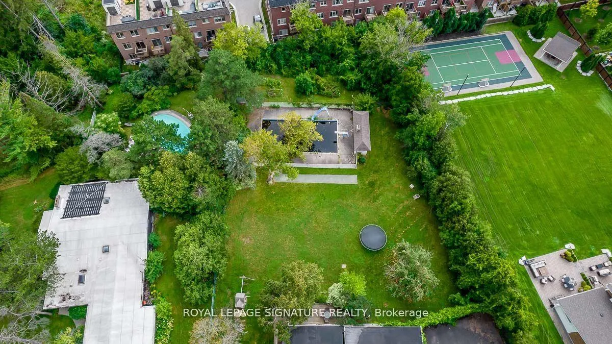 Photo 27 of 83 Sylvadene Parkway, Vaughan, East Woodbridge — HOMEH
