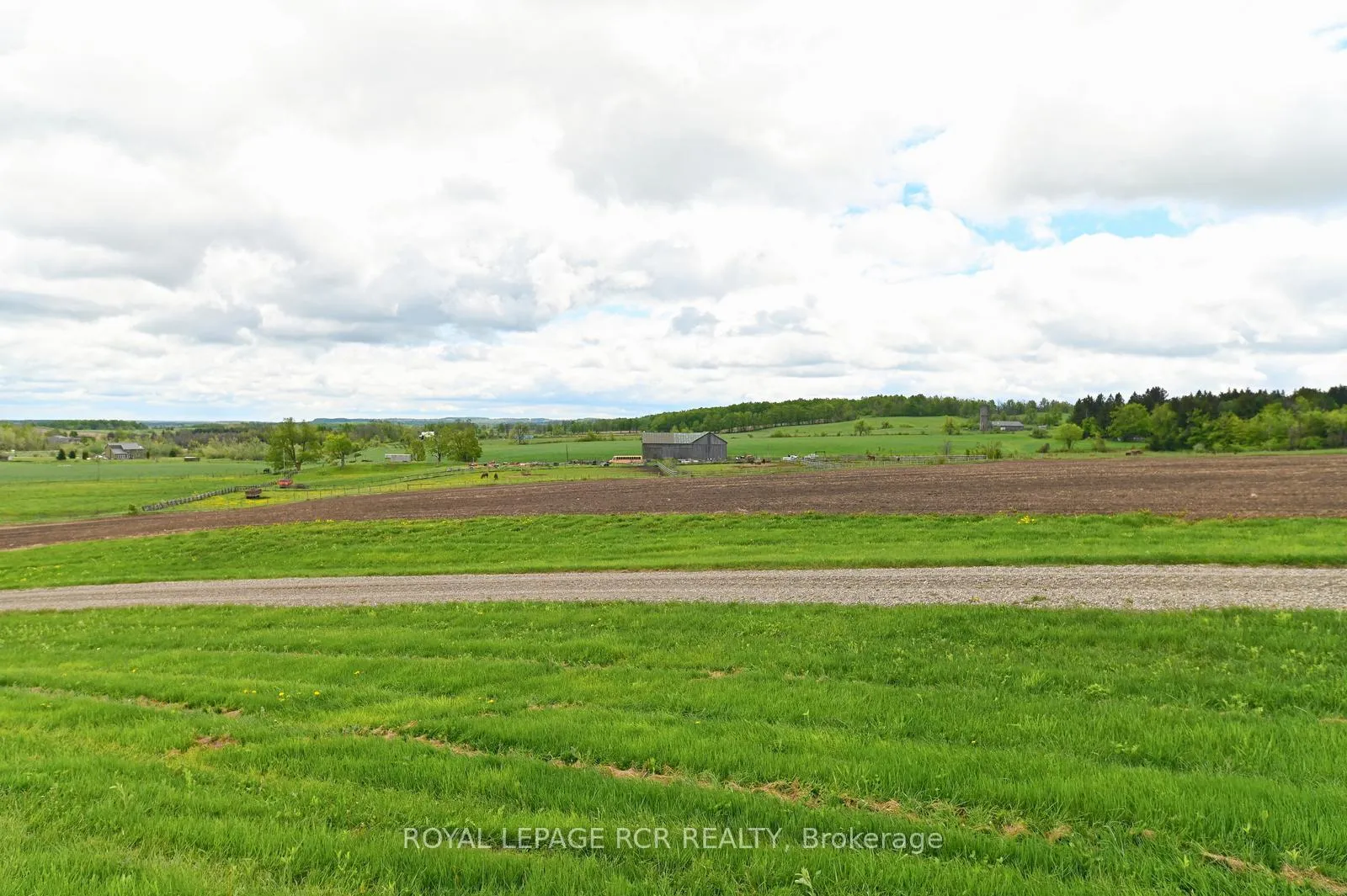 Photo 12 of 716582 1st Line E H S, Mulmur, Rural Mulmur — HOMEH