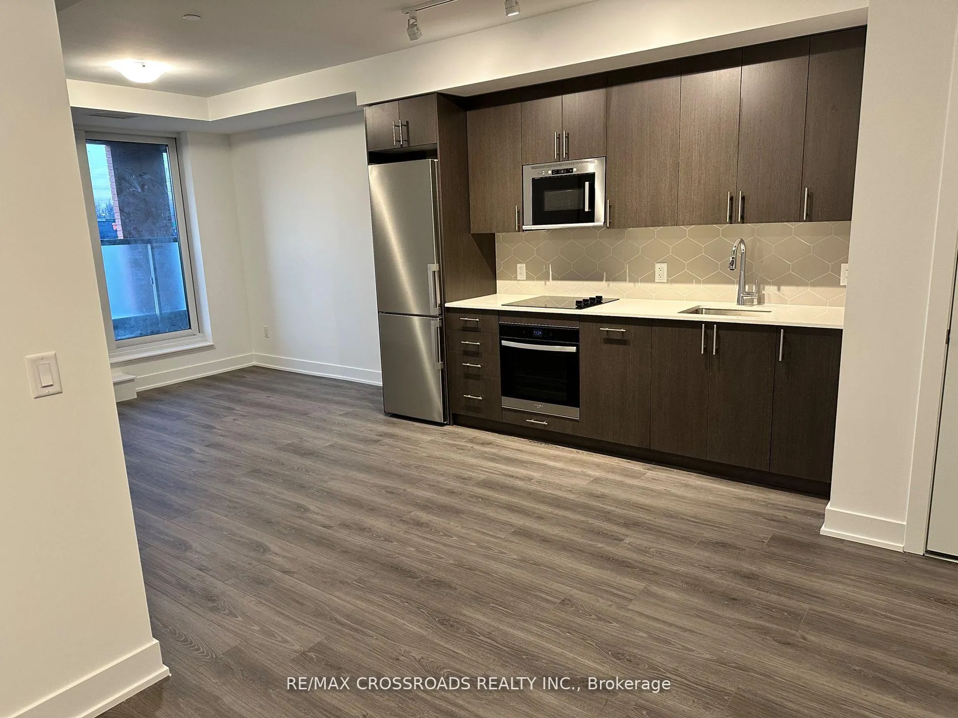 Front of Unit 223, 2545 Simcoe Street N