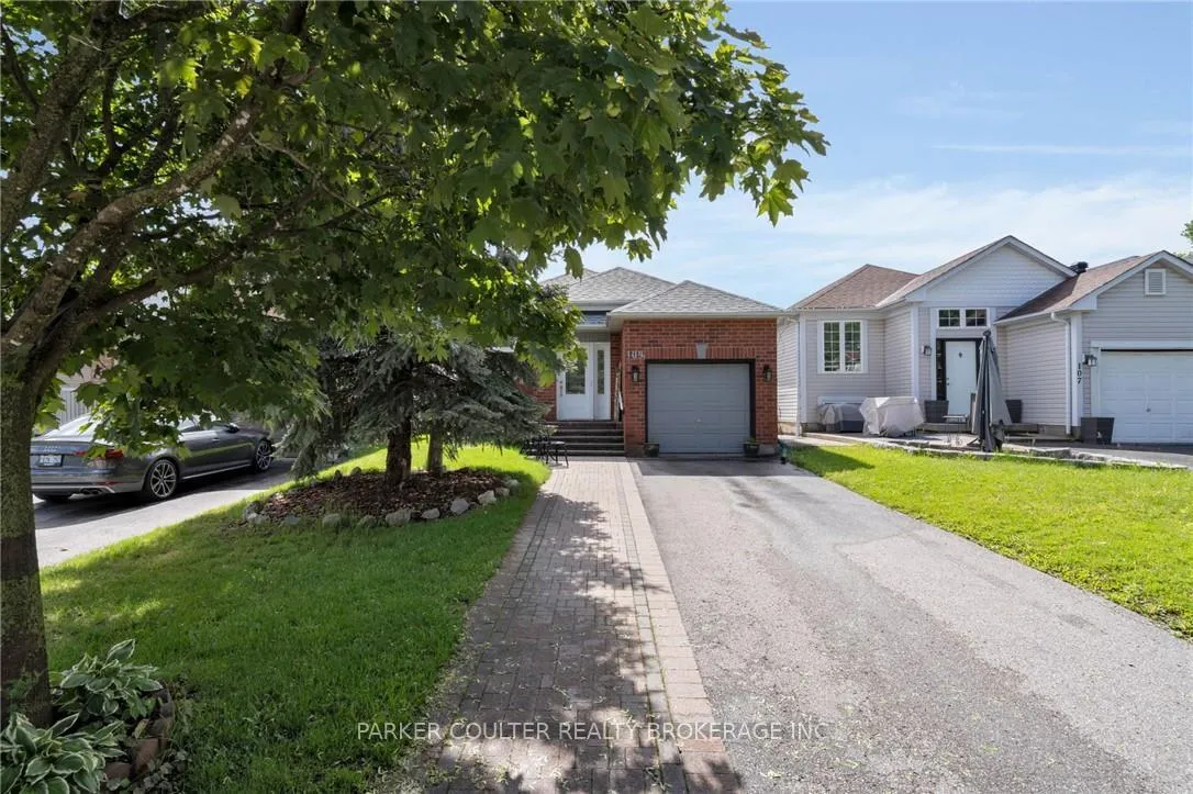 Photo 3 of 109 Copeman Crescent, Barrie, Painswick North — HOMEH